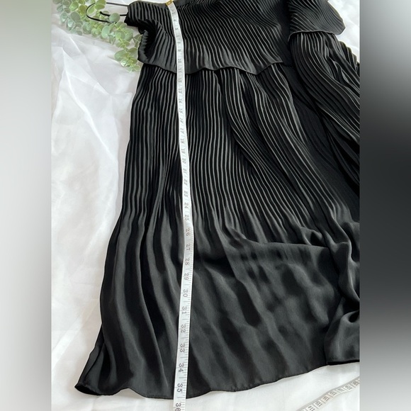 New Bebe Black Pleated Ruffle Midi Dress Size 4 - Picture 8 of 13